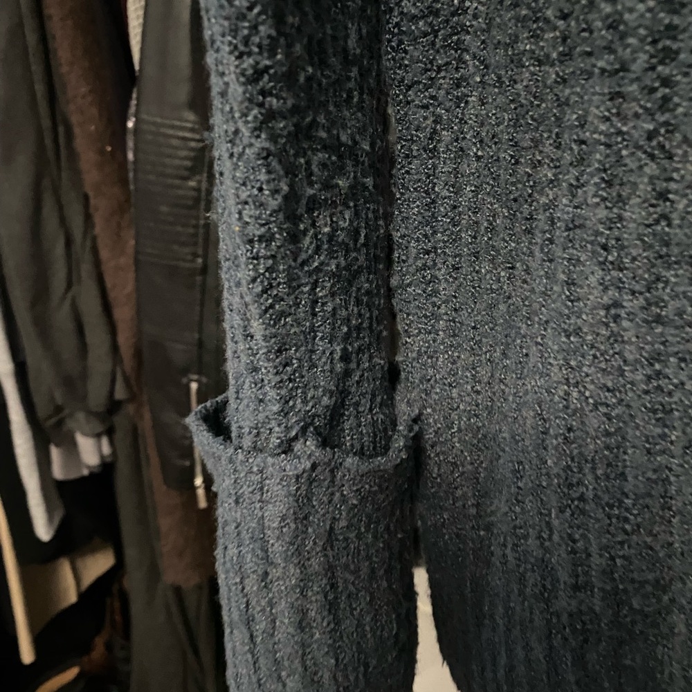 Sweater - Picture 3 of 3